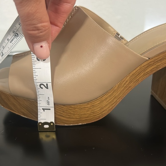 Michael Kors Tan Women's Mules- Size 8.5 - Picture 7 of 7